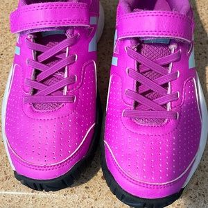 New Balance girls size 4 purple